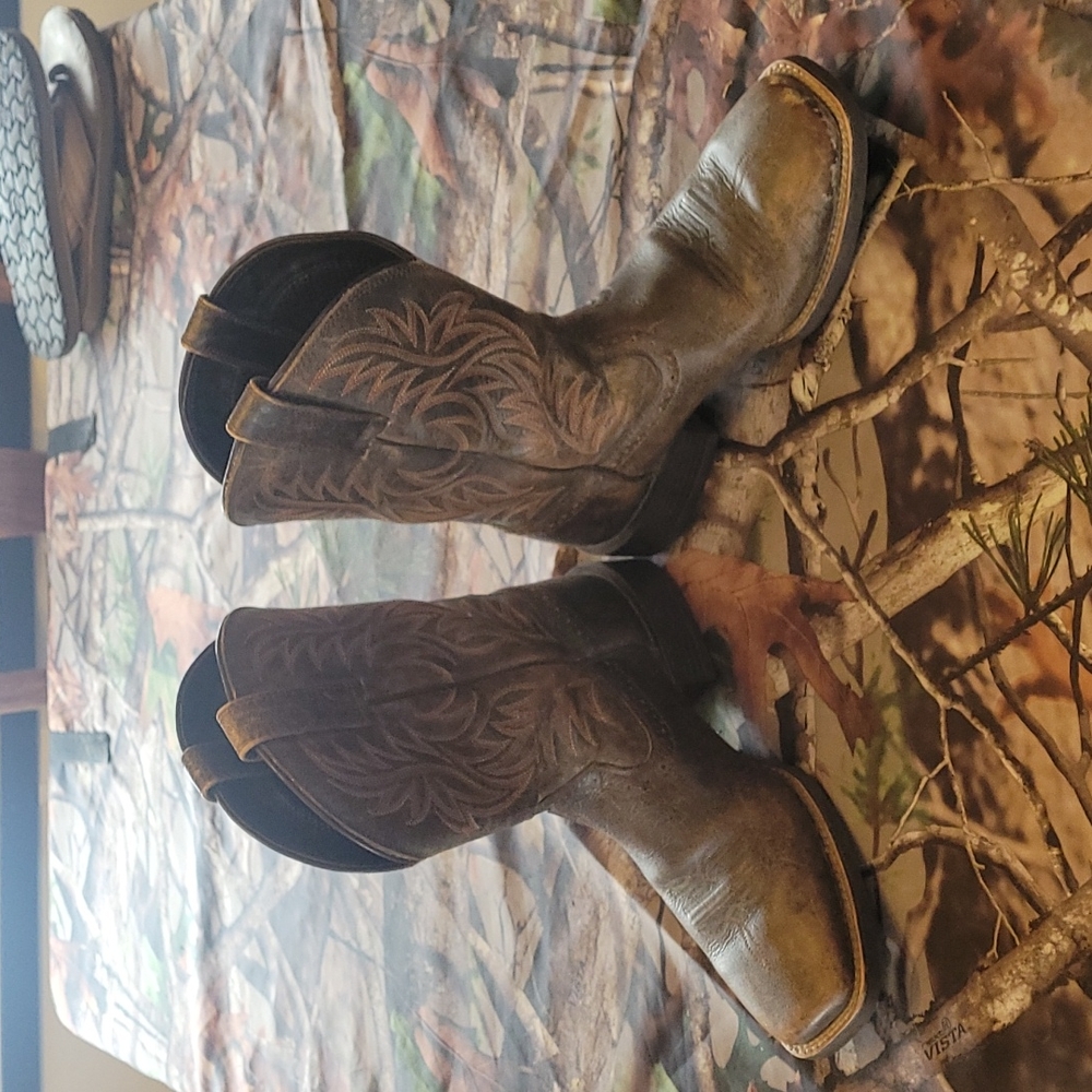 Ariat Size 7 Cowboy Boots